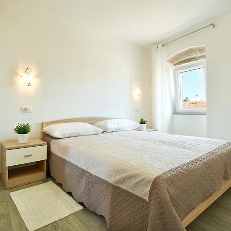 Roviv Apartments In The Old Town By Irundo Rovinj Exterior foto