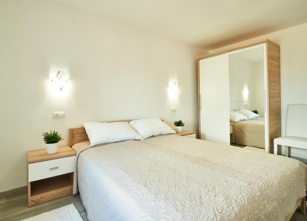 Roviv Apartments In The Old Town By Irundo Rovinj Exterior foto