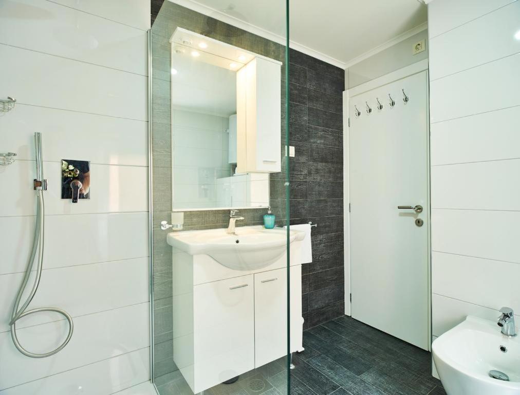 Roviv Apartments In The Old Town By Irundo Rovinj Exterior foto